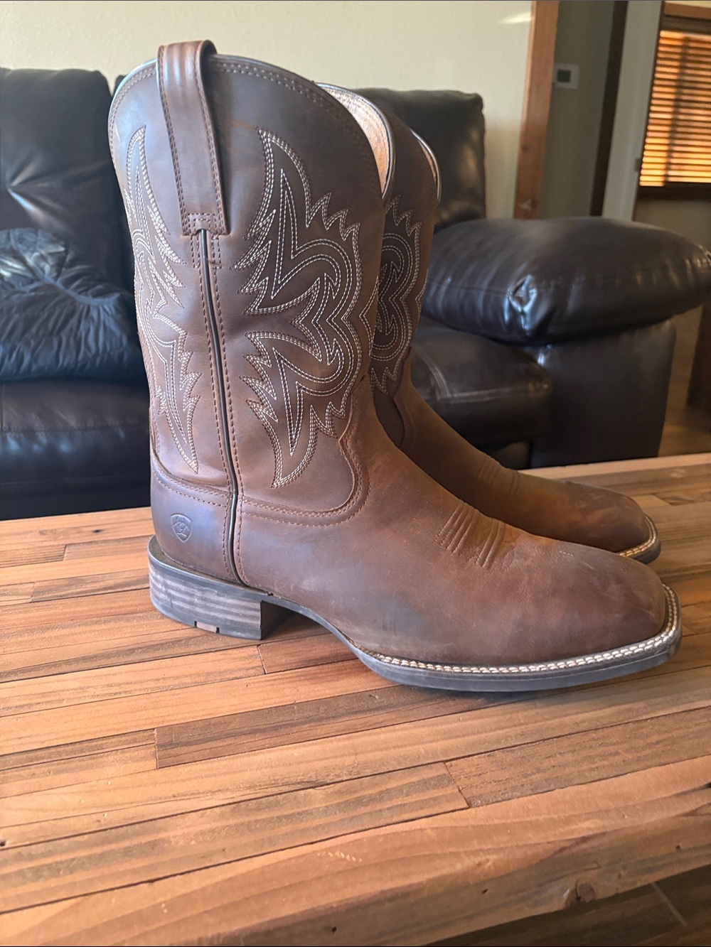 Ariat Brown Leather Western Cowboy Boots